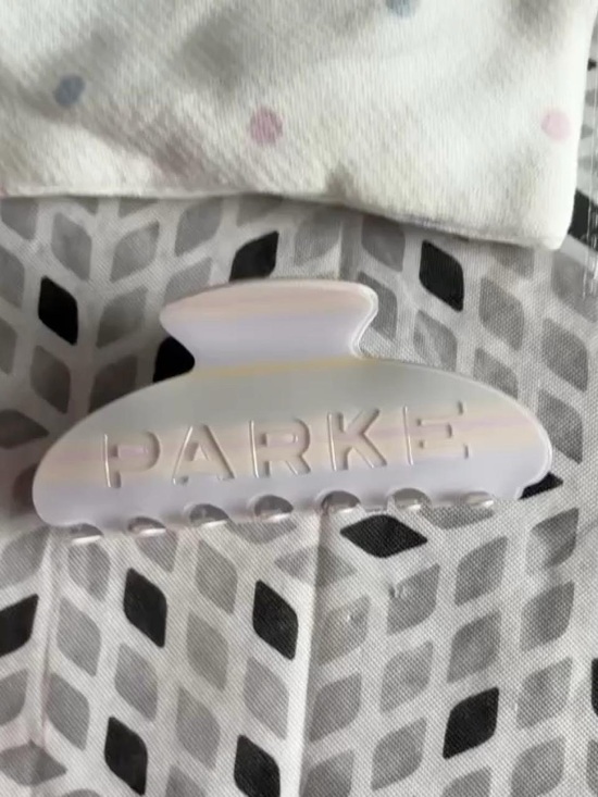 PARKE Claw Clip Hair Accessory - Frosting Stripe main image 9